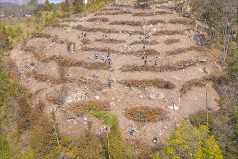 荒川化学工業様の社内行事を撮影したドローン空撮写真3